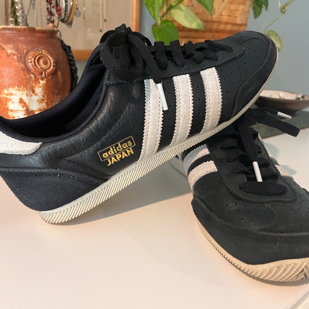 Like New Adidas Black Japan Low Top Samba Sneakers  - Women's Size 7 - Picture 3 of 6